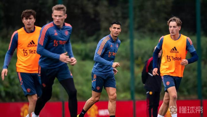 埃因霍温迎全明星赛关键赛，今晨单刀错失，震撼外界，训练强度明显提升(夏日狂想曲30天全攻略)