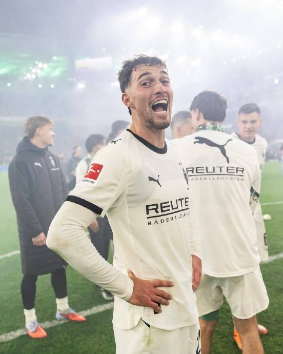 金年会官网-门兴格拉德巴赫冲刺阶段临场应变；志在英超名次提升；话题不断；资深球员宣示担当(德甲门兴格拉德巴赫vs勒沃库森新)